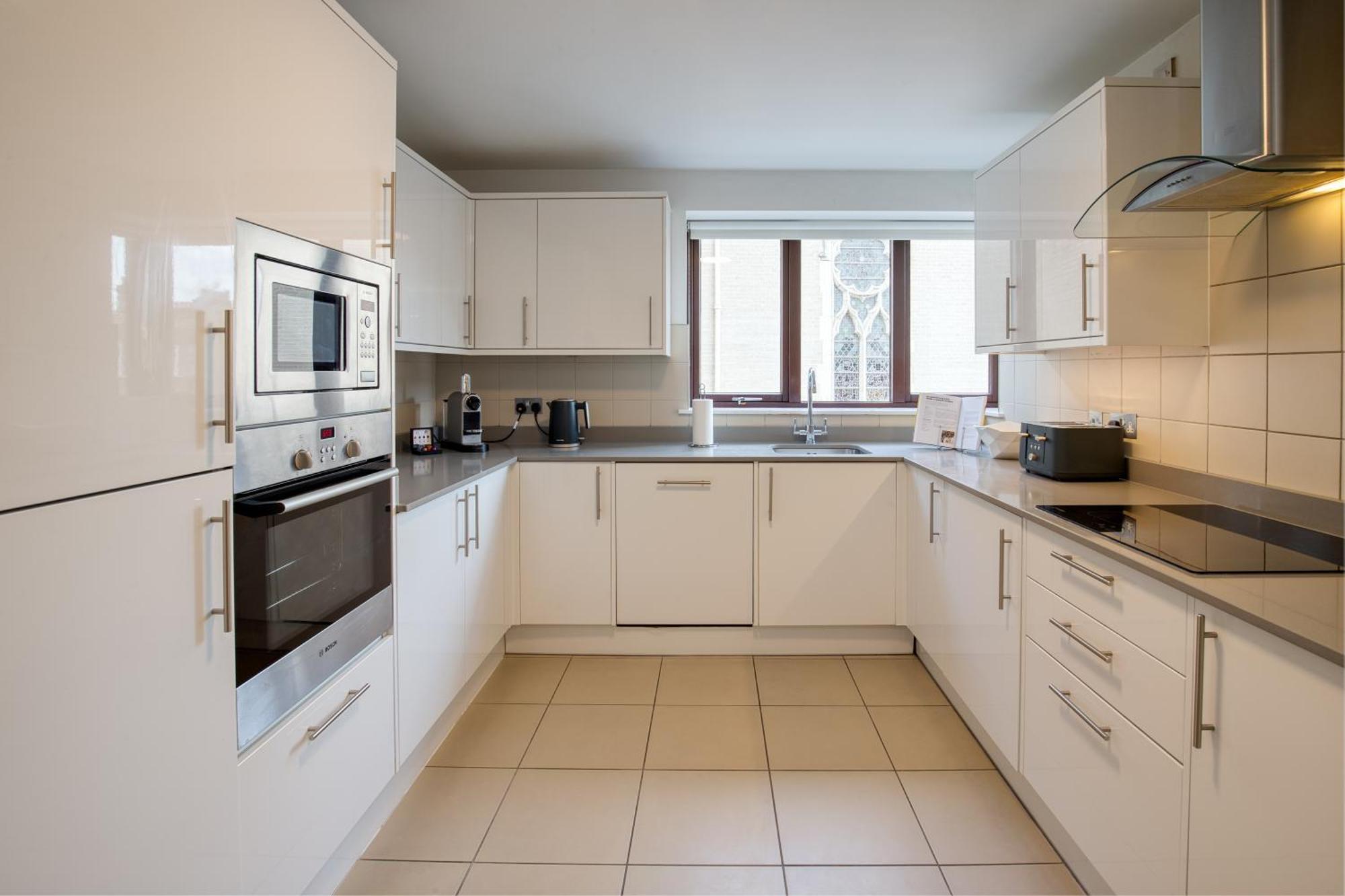 Monarch House - Serviced Apartments - Kensington London Exterior photo